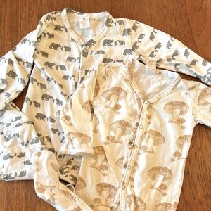 Set of 2 Kate Quinn footie pajamas